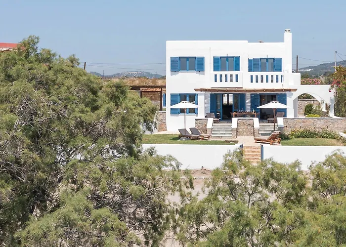 Villa Mare Mio, Beachfront, Newly Rennovated